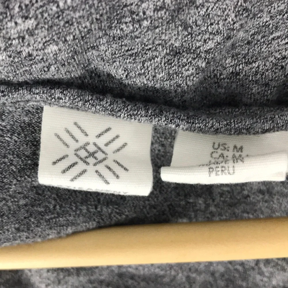 ARTISAN NY Gray Tee Top size M- Basic Yoga Workout Casual Everyday Soft Comfy